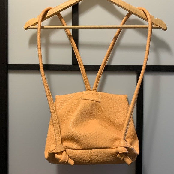 Peach mini backpack - Picture 3 of 4